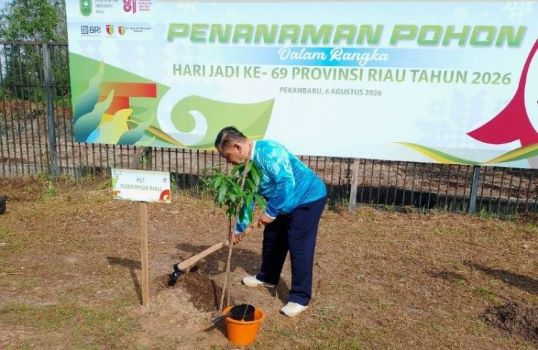 2.500 Bibit Pohon Ditanam di Stadion Utama Meriahkan HUT Riau ke-69